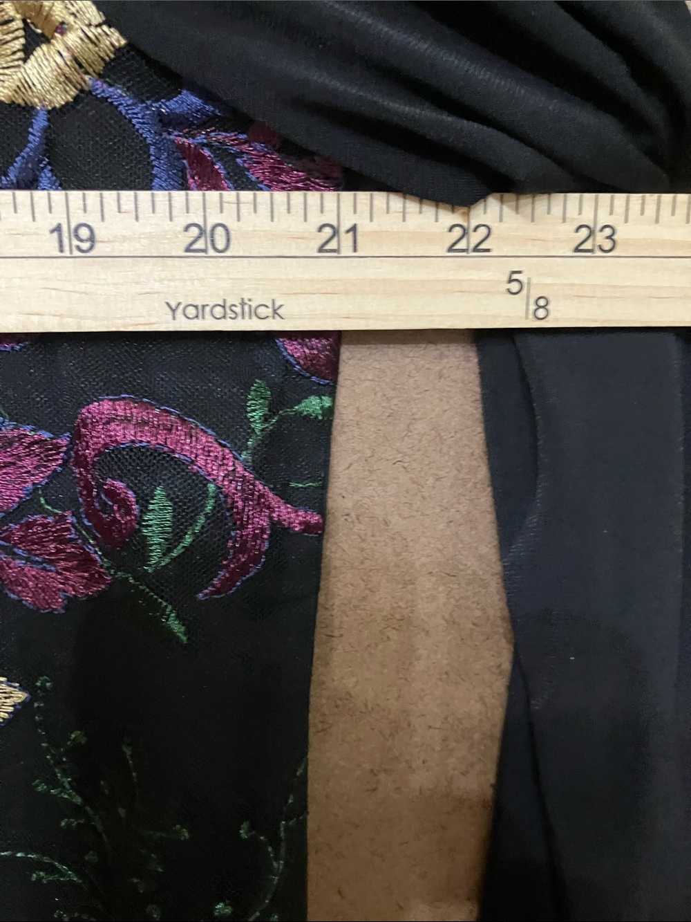 Liz Claiborne Black Floral Embroidered Overlay Long Sleeve Top - Picture 4 of 9